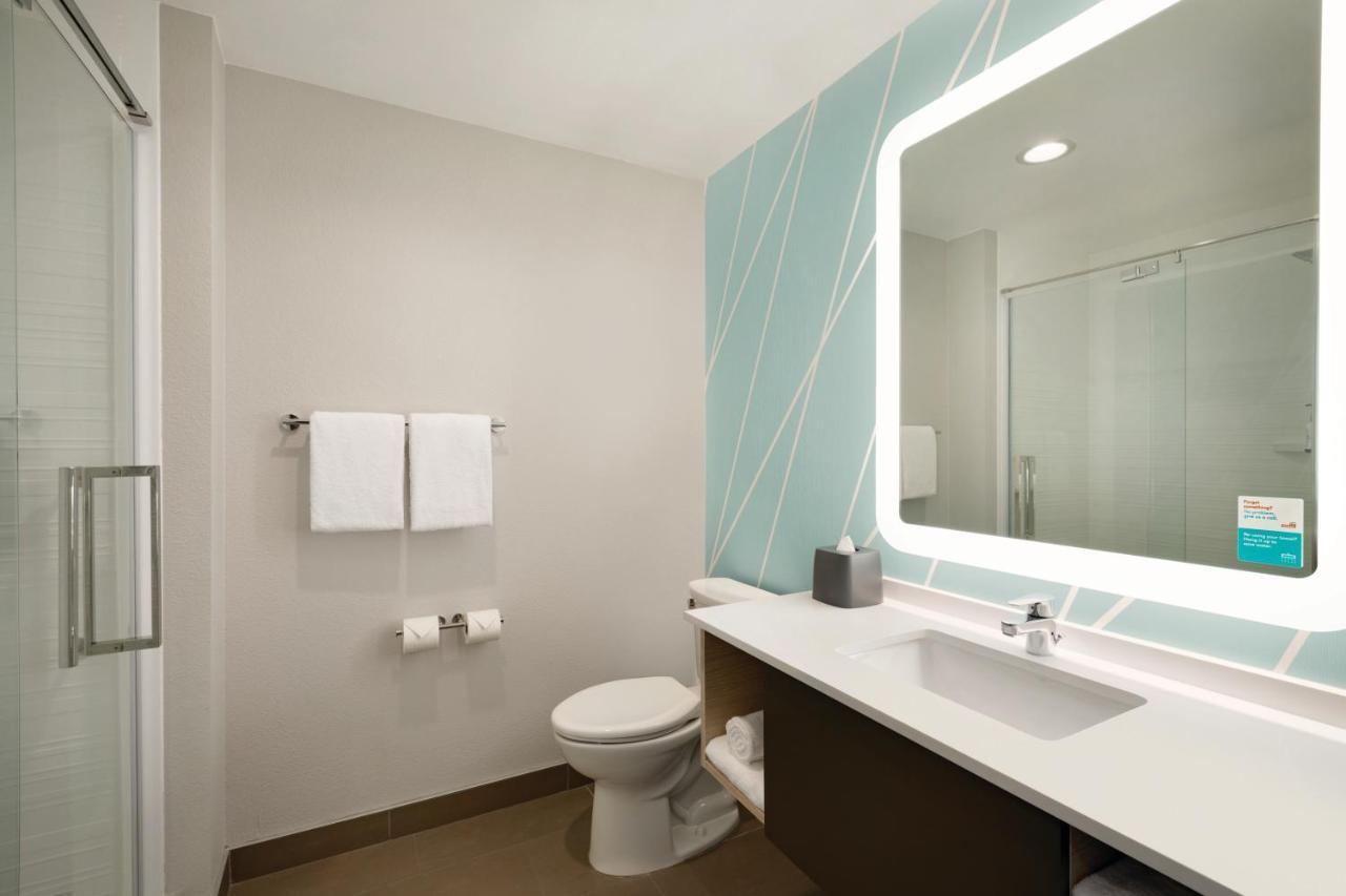 Avid Hotel - Ft Lauderdale Airport - Cruise By Ihg Dania Beach Eksteriør bilde